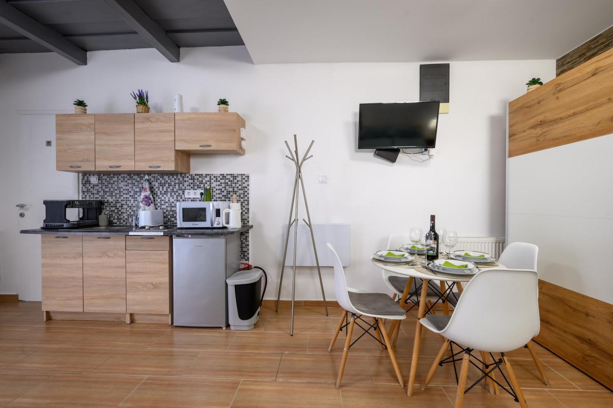 Koevirozsa Pihenohaz Hotel Demjén Екстериор снимка